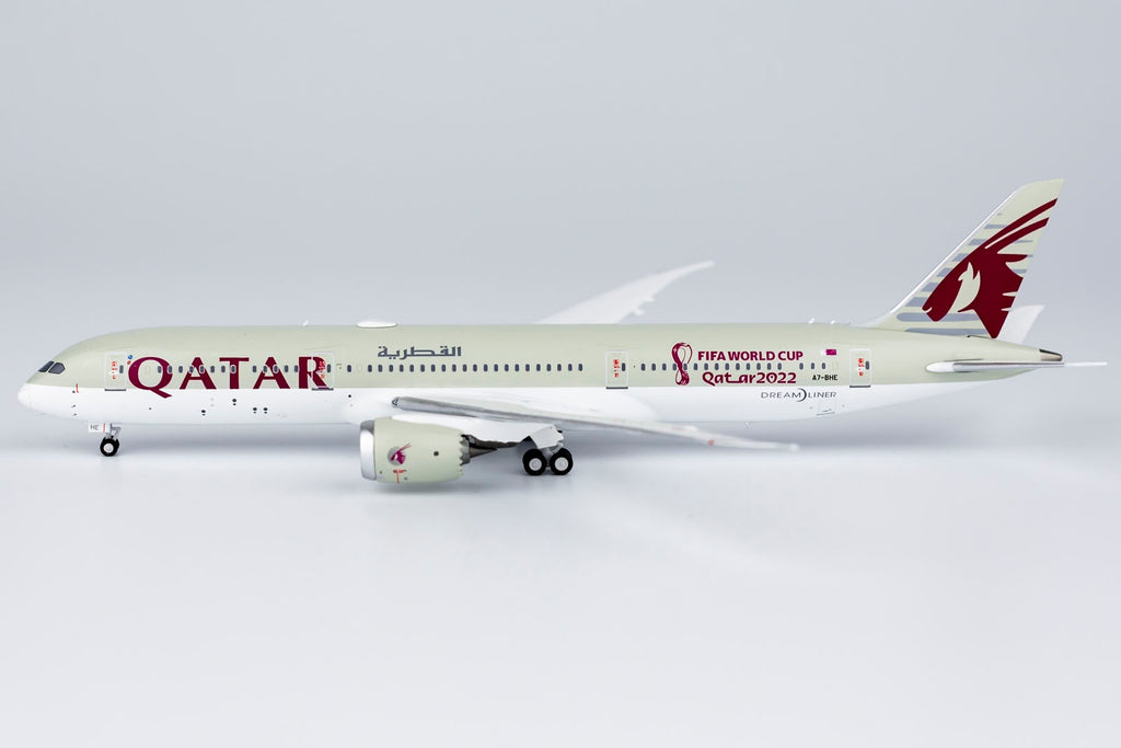 Qatar Airways Boeing 787-9 A7-BHE FIFA World Cup Qatar 2022 NG Model 55105 Scale 1:400