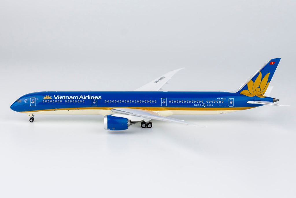 Vietnam Airlines Boeing 787-10 VN-A874 NG Model 56012 Scale 1:400