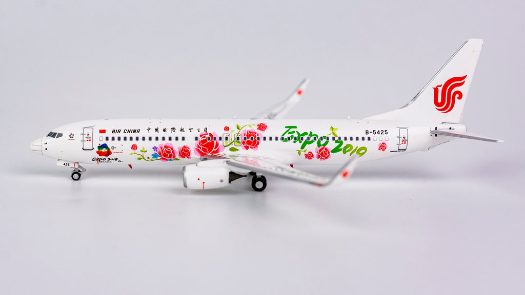 Air China Boeing 737-800 B-5425 Expo 2019 NG Model 58030 Scale 1:400