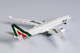 Alitalia Airbus A330-200 EI-EJK Giotto NG Model 61037 Scale 1:400