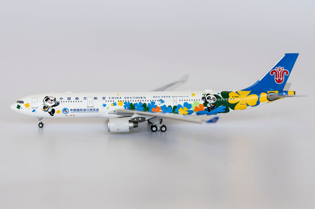 China Southern Airbus A330-300 B-5940 China International Import Expo NG Model 62017 Scale 1:400