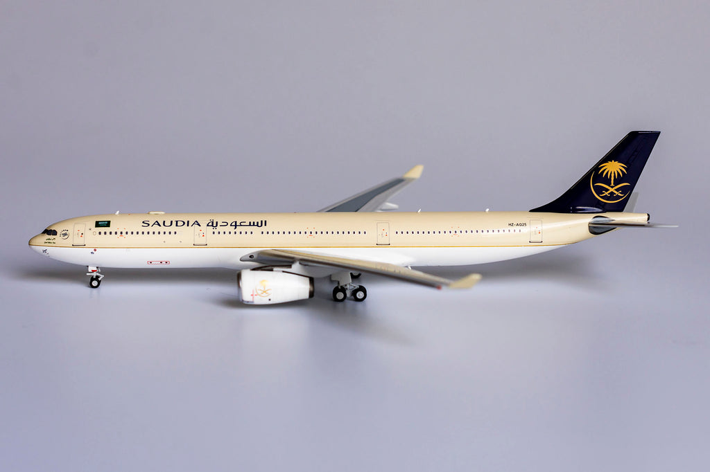 Saudia Airbus A330-300 HZ-AQ25 NG Model 62023 Scale 1:400