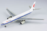 Air China Airbus A330-300 B-5977 50th A330 NG Model 62047 Scale 1:400