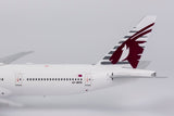 Qatar Airways Boeing 777-300ER A7-BOA NG Model 73011 Scale 1:400