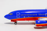 Southwest Boeing 737-700 N252WN NG Model 77002 Scale 1:400