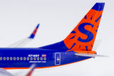 Sun Country Airlines Boeing 737-700 N714SY NG Model 77012 Scale 1:400