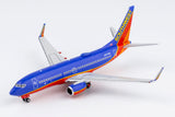 Southwest Boeing 737-700 N957WN NG Model 77023 Scale 1:400