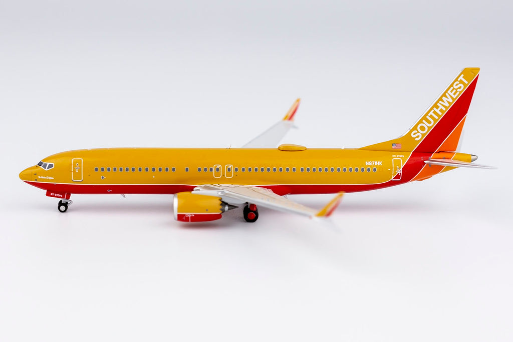 Southwest Boeing 737 MAX 8 N871HK Desert Gold Retro NG Model 88001 Scale 1:400