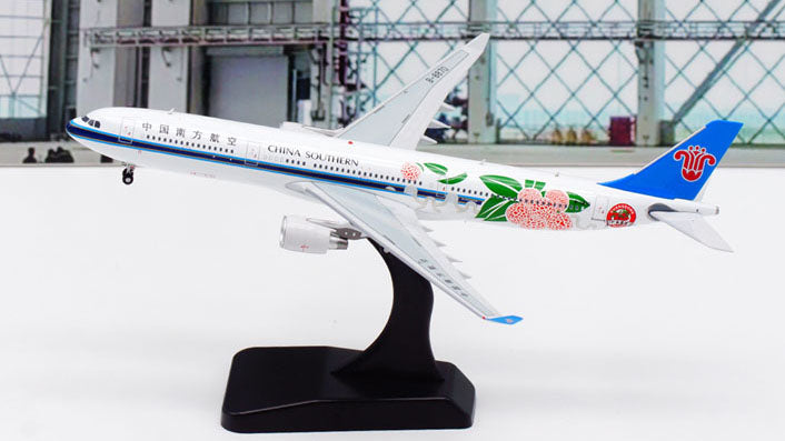China Southern Airbus A330-300 B-8870 Guangdong Lychee Aviation AV4094 Scale 1:400