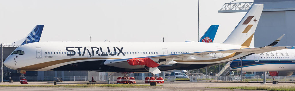 Starlux Airbus A350-900 B-58501 Aviation AV4118 Scale 1:400