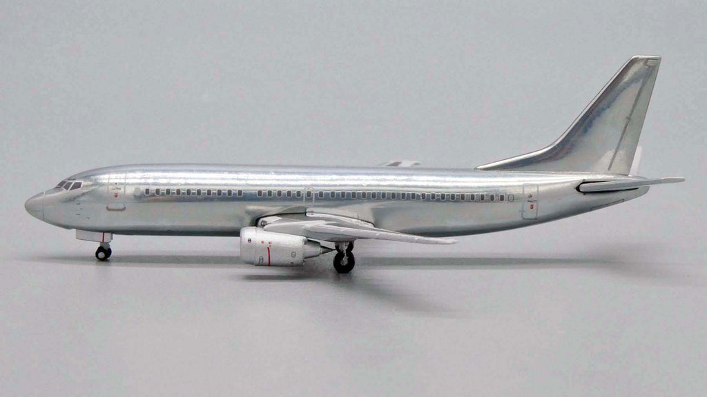 Blank/White Boeing 737-300 Polished JC Wings JC4WHT2012 BK2012 Scale 1:400