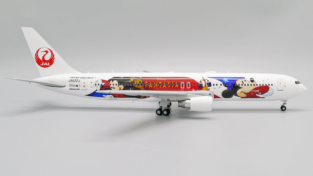 Japan Airlines Boeing 767-300ER JA622J JC Wings EW2763006 Scale 1:200