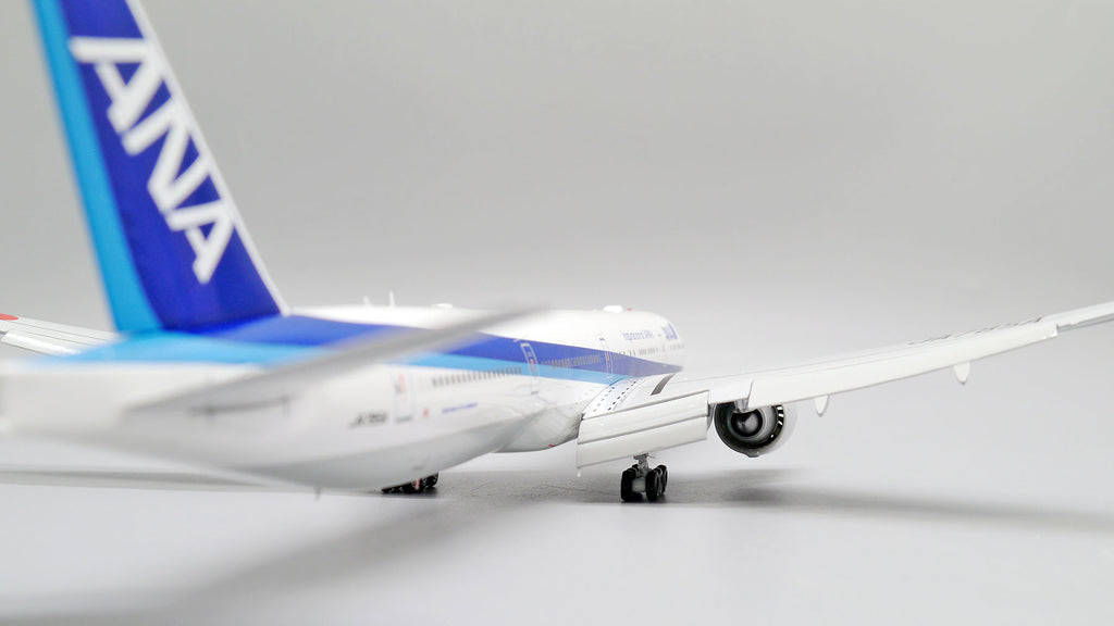 ANA Boeing 777-300ER Flaps Down JA795A JC Wings EW277W004A Scale 1:200