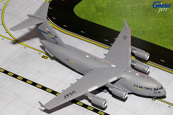 USAF Boeing C-17 03-3113 Mississippi ANG GeminiJets G2AFO591 Scale 1:200