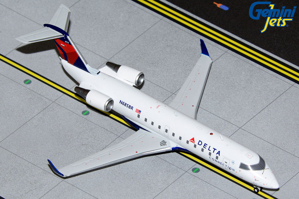 Delta Connection Bombardier CRJ200LR N685BR GeminiJets G2DAL1074 Scale 1:200