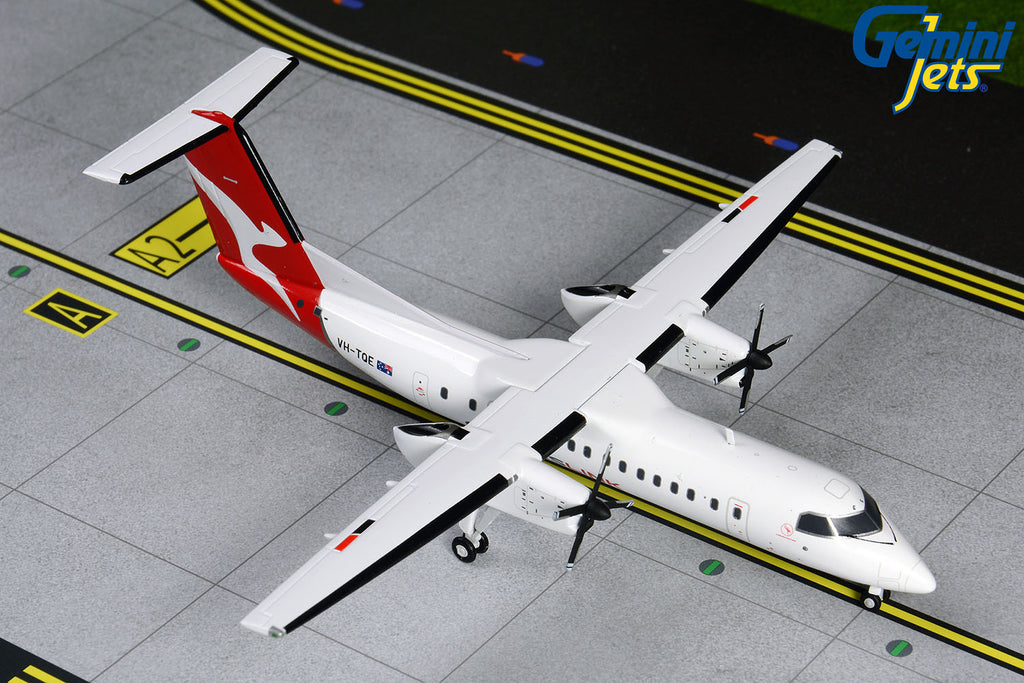 Qantas Link Dash 8-300 VH-TQE GeminiJets G2QFA837 Scale 1:200