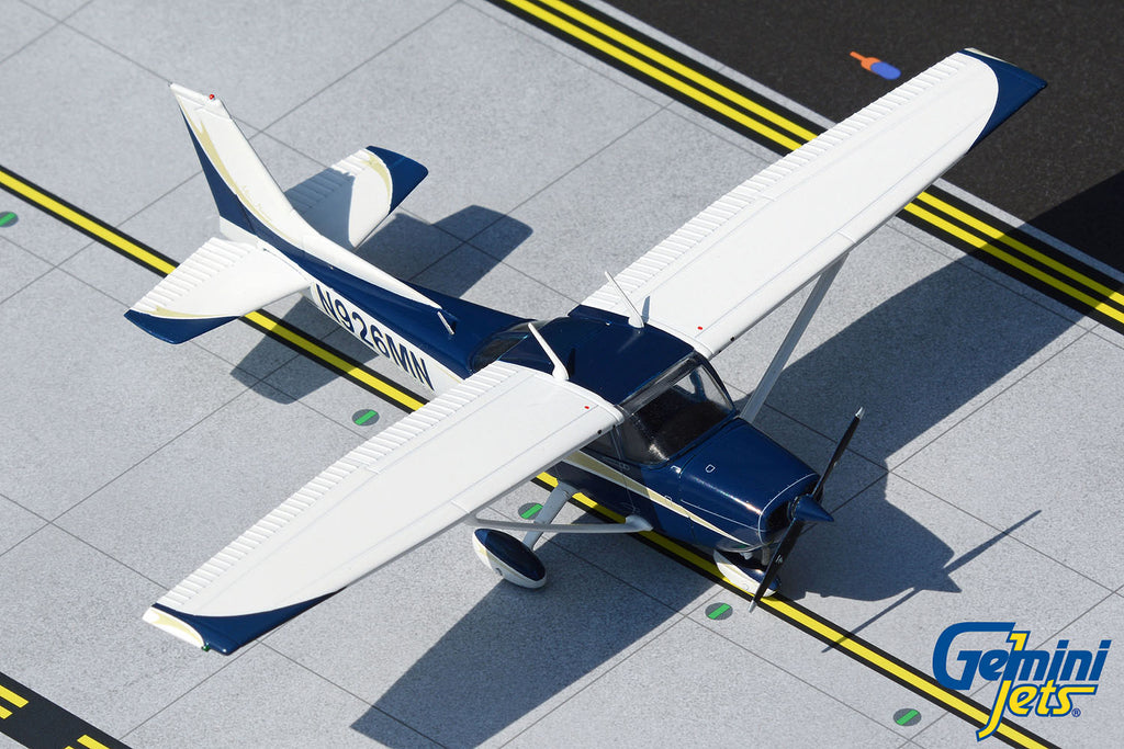 Cessna 172 N926MN GeminiJets GGCES009 Scale 1:72