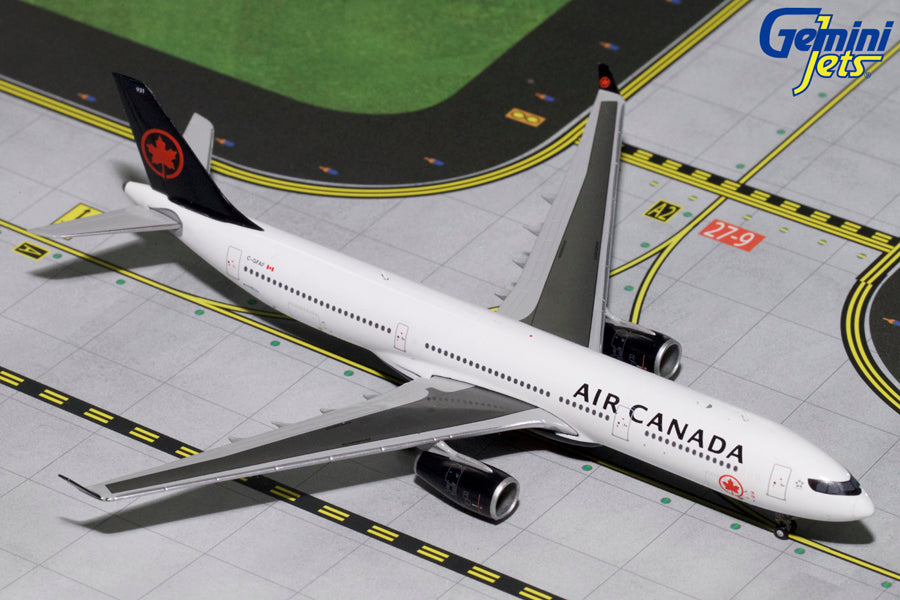 Air Canada Airbus A330-300 C-GFAF GeminiJets GJACA1737 Scale 1:400
