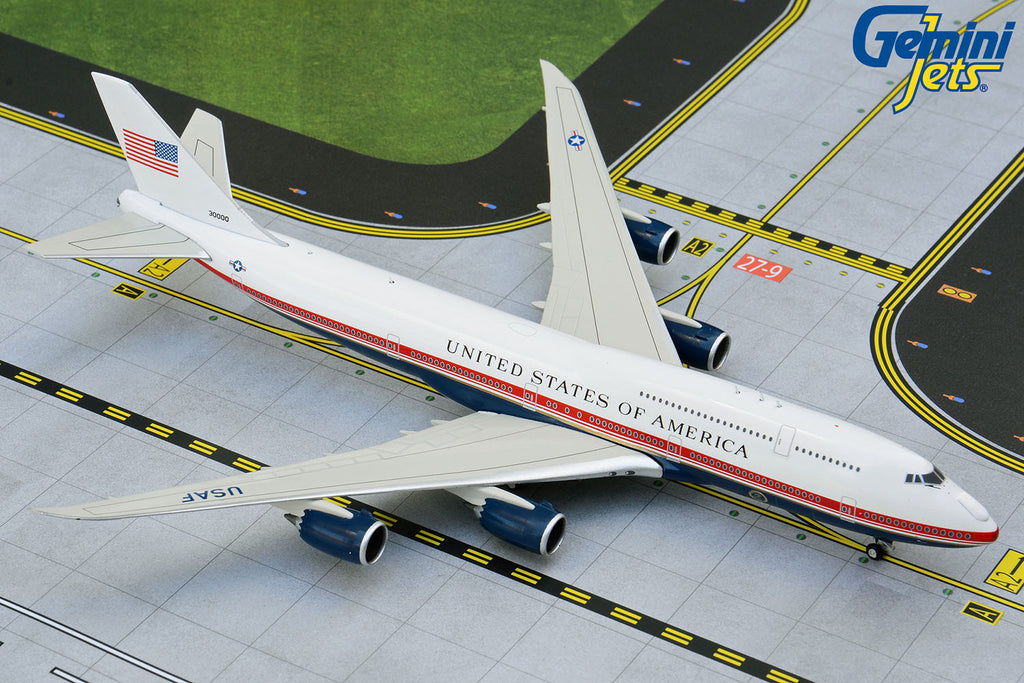 USAF Boeing 747-8I (VC-25B) 30000 Air Force One GeminiJets GJAFO1913 Scale 1:400