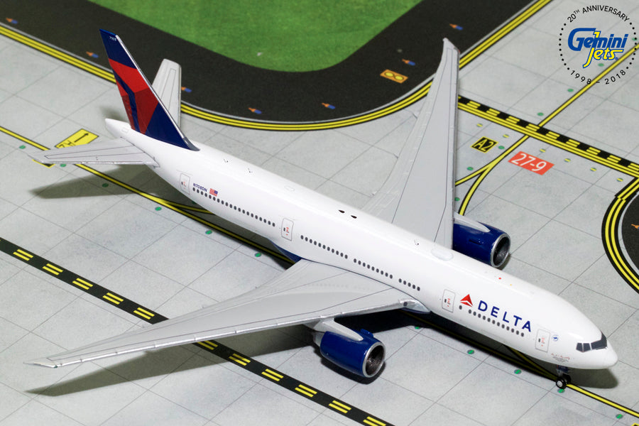 Delta Boeing 777-200LR N708DN GeminiJets GJDAL1819 Scale 1:400
