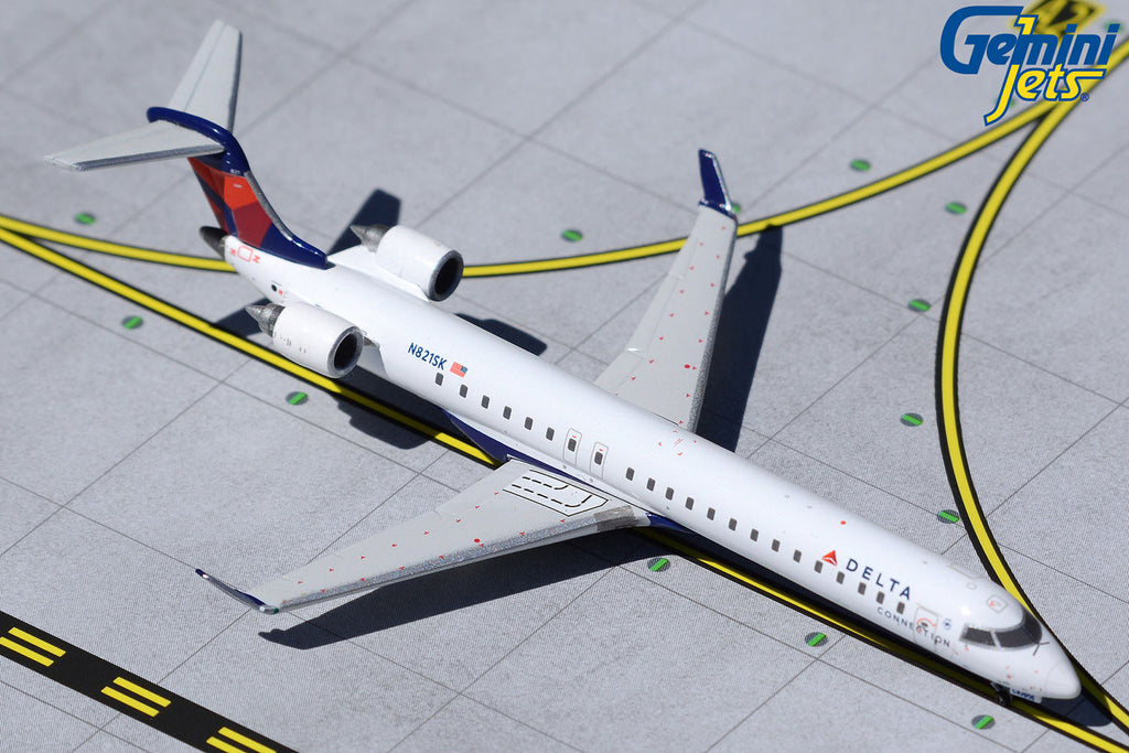 Delta Connection Bombardier CRJ900ER N821SK GeminiJets GJDAL1965 Scale 1:400