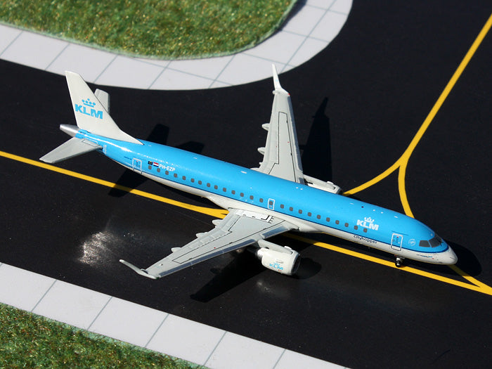 KLM Cityhopper Embraer E-190 PH-EZB GeminiJets GJKLM1254 Scale 1:400