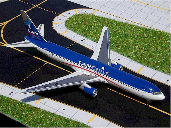 LAN Chile Boeing 767-300 CC-CZW GeminiJets GJLAN228 Scale 1:400