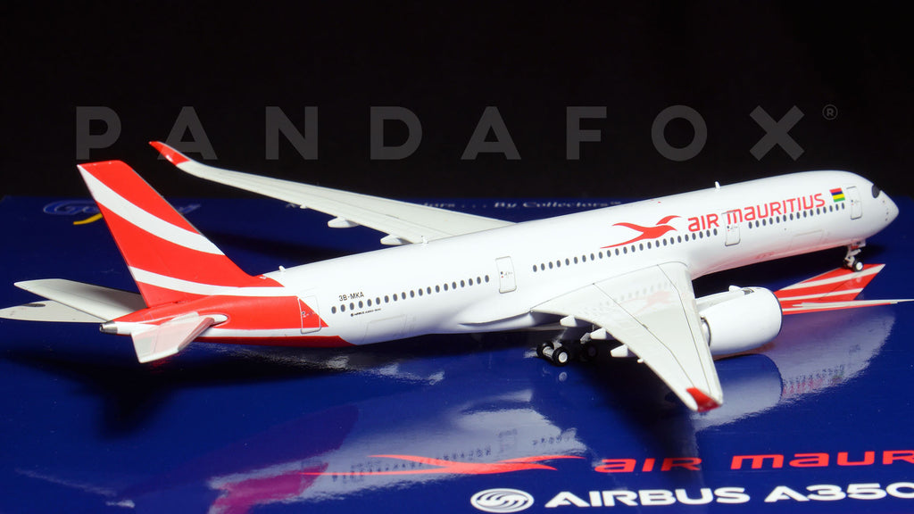 Maquette avion A330-200 Air Mauritius - résine 1/100e – ONEBIRD Maquette avion A330-200 Air Mauritius - résine 1/100e – ONEBIRD