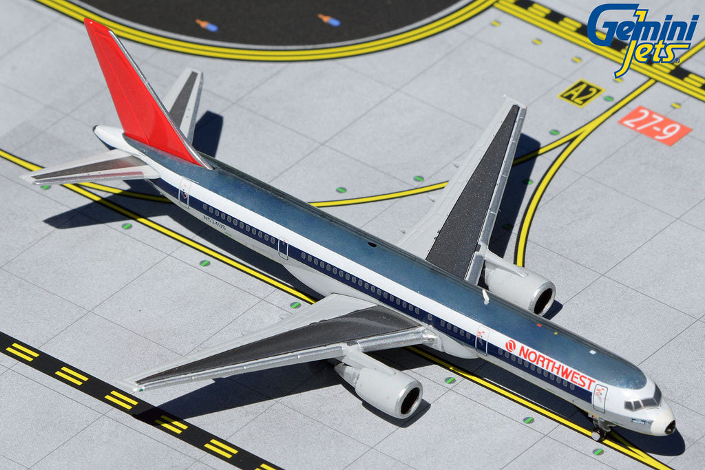 Northwest Airlines Boeing 757-200 N534US GeminiJets GJNWA1980 Scale 1:400