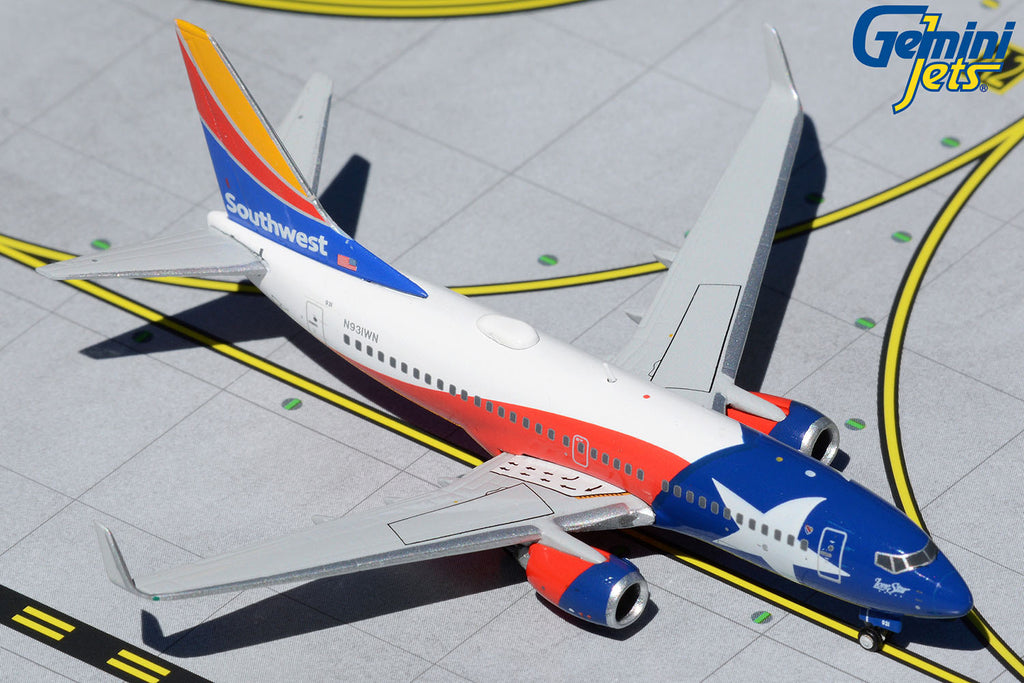 Southwest Boeing 737-700 N931WN Lone Star One GeminiJets GJSWA2019 Scale 1:400