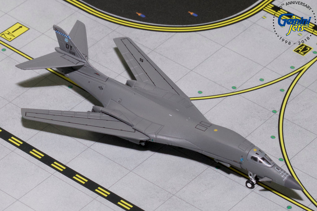 USAF Boeing B-1B 86-0135 Dyess AFB GeminiJets GMUSA084 Scale 1:400