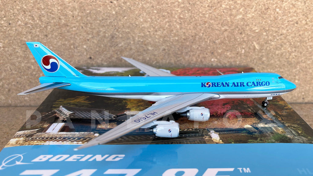 Korean Air Cargo Boeing 747-8F Ground Version HL7610 Phoenix Scale 1:400