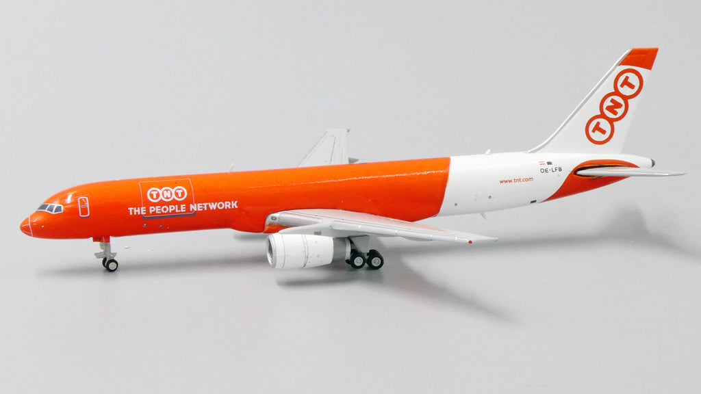 TNT Boeing 757-200PF OE-LFB JC Wings JC4TNT004 XX4004 Scale 1:400