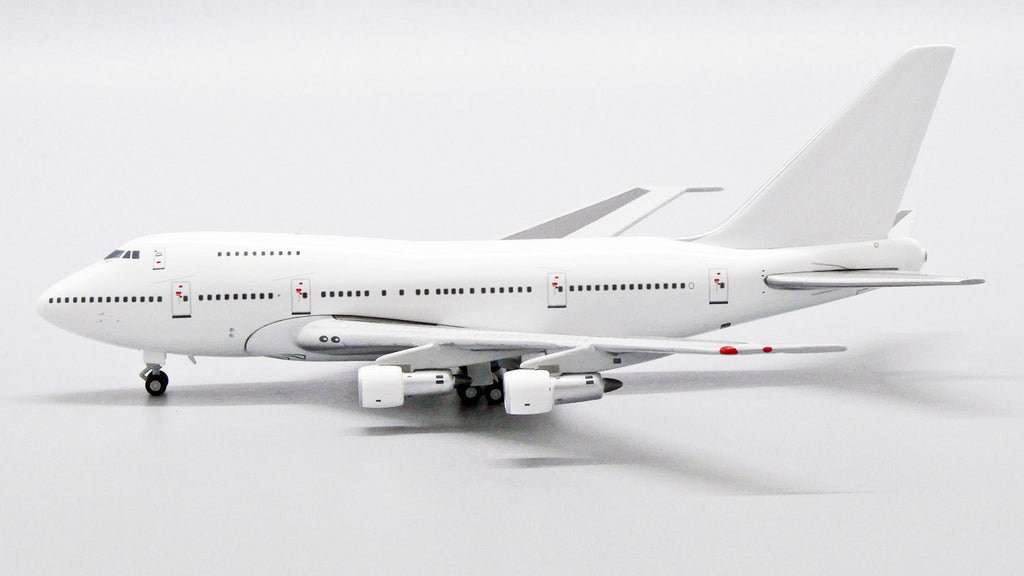 Blank/White Boeing 747SP JC Wings JC4WHT2005 BK2005 Scale 1:400