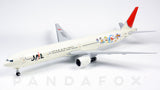 Japan Airlines Boeing 777-300 JA8941 Doraemon JC Wings LH2JAL050 LH2050 Scale 1:200