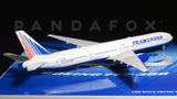 Transaero Boeing 777-300 EI-UNM JC Wings LH2TSO049 LH2049 Scale 1:200