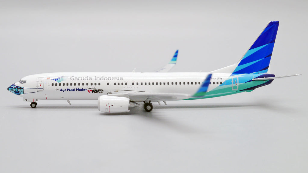 Garuda Indonesia Boeing 737-800 PK-GFQ Ayo Pakai Masker JC Wings LH4GIA209 LH4209 Scale 1:400
