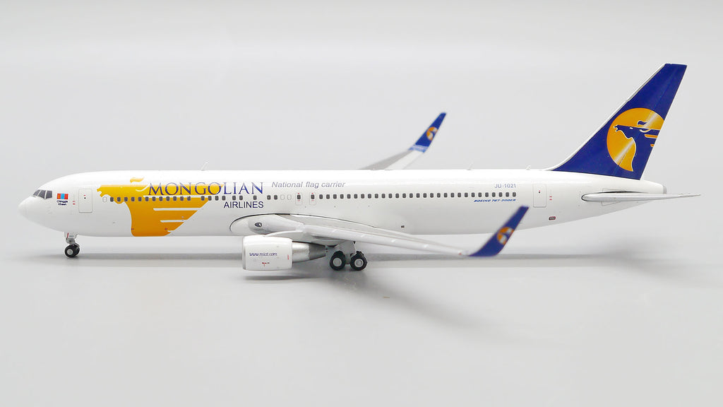 MIAT Mongolian Airlines Boeing 767-300ER JU-1021 JC Wings LH4MGL254 LH4254 Scale 1:400
