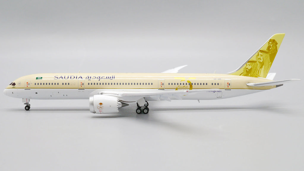 Saudia Boeing 787-9 Flaps Down HZ-ARE 75 Years JC Wings LH4SVA274A LH4274A Scale 1:400
