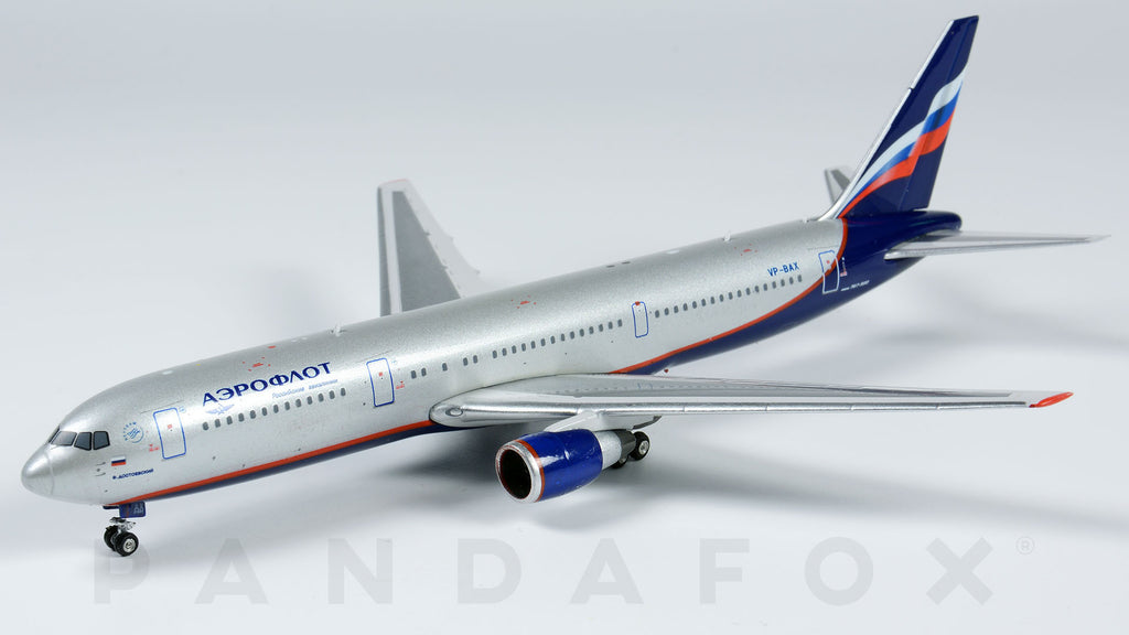 Aeroflot Boeing 767-300ER VP-BAX Phoenix PH4AFL1237 11046 Scale 1:400