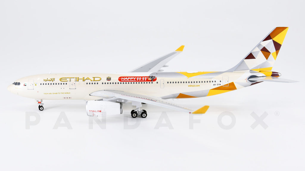 Etihad Airways Airbus A330-200 A6-EYH TMALL 2015 Phoenix PH4ETD1753 11449 Scale 1:400
