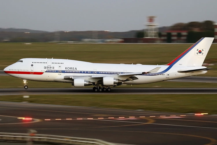 Republic Of Korea Air Force Boeing 747-8I HL7643 Phoenix PH4GOV2262 04437 Scale 1:400
