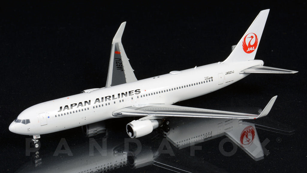 ☆安心の定価販売☆】 1/400 phoenix 航空機・ヘリコプター JAL JA611J 