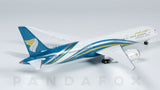 Oman Air Boeing 787-9 A40-SC Phoenix PH4OMA1597 Scale 1:400
