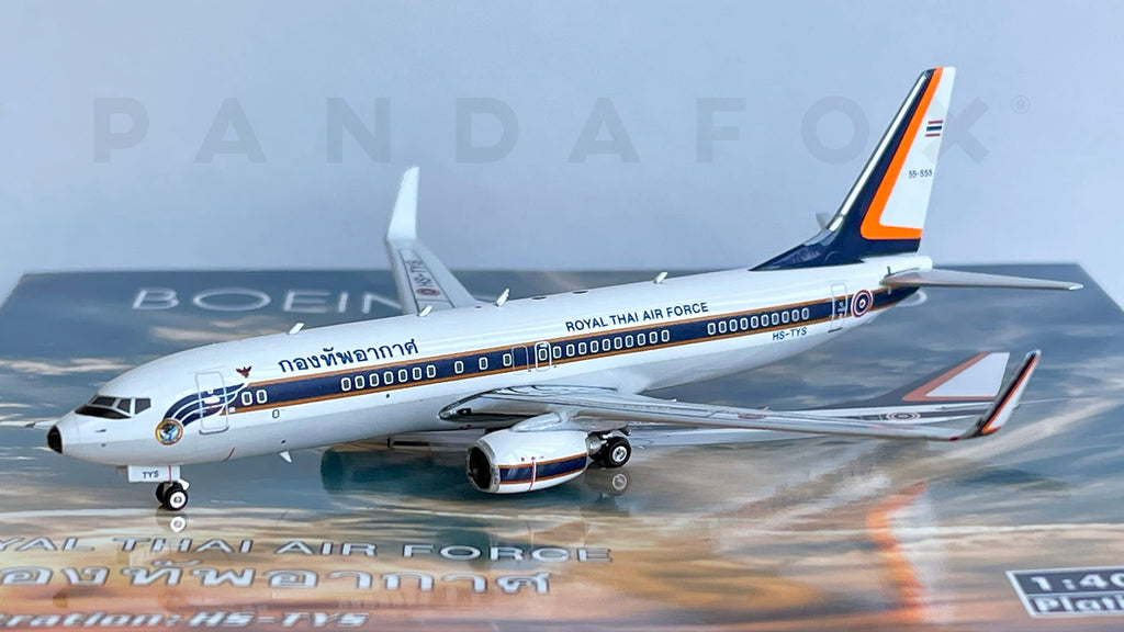 Royal Thai Air Force Boeing 737-800 HS-TYS Phoenix PH4RTAF2138 11672 Scale 1:400