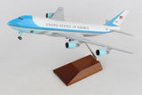USAF Boeing 747-200 (VC-25) 29000 Air Force One Skymarks SKR5005 Scale 1:200