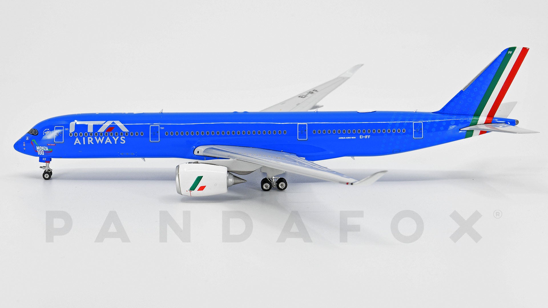 【新品】ITA Airways エアバス A350-900 1/200 ITA Airways Airbus A350-900 EI-IFB 1/200 scale desk model