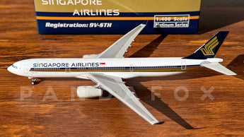 Singapore Airlines Airbus A330-300 9V-STH Phoenix 10524 Scale 1:400