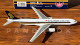 Singapore Airlines Airbus A330-300 9V-STH Phoenix 10524 Scale 1:400