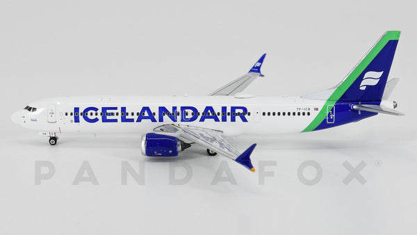 Boeing 737 MAX 9 1:200 モデルプレーン Amazon.com: Boeing Unified 737 MAX 9 1:200 Model : Arts